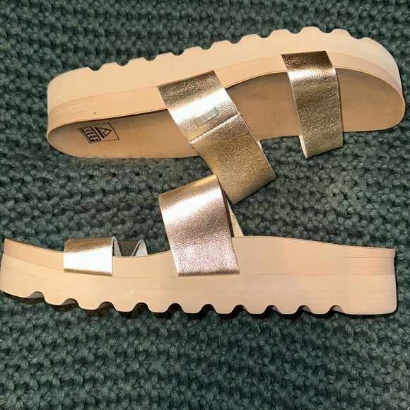 Reef Cushion Vista Hi Slides - Picture 3 of 11